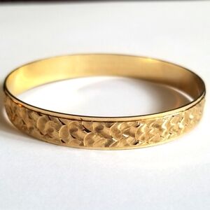 Vintage Anson bangle bracelet gold tone